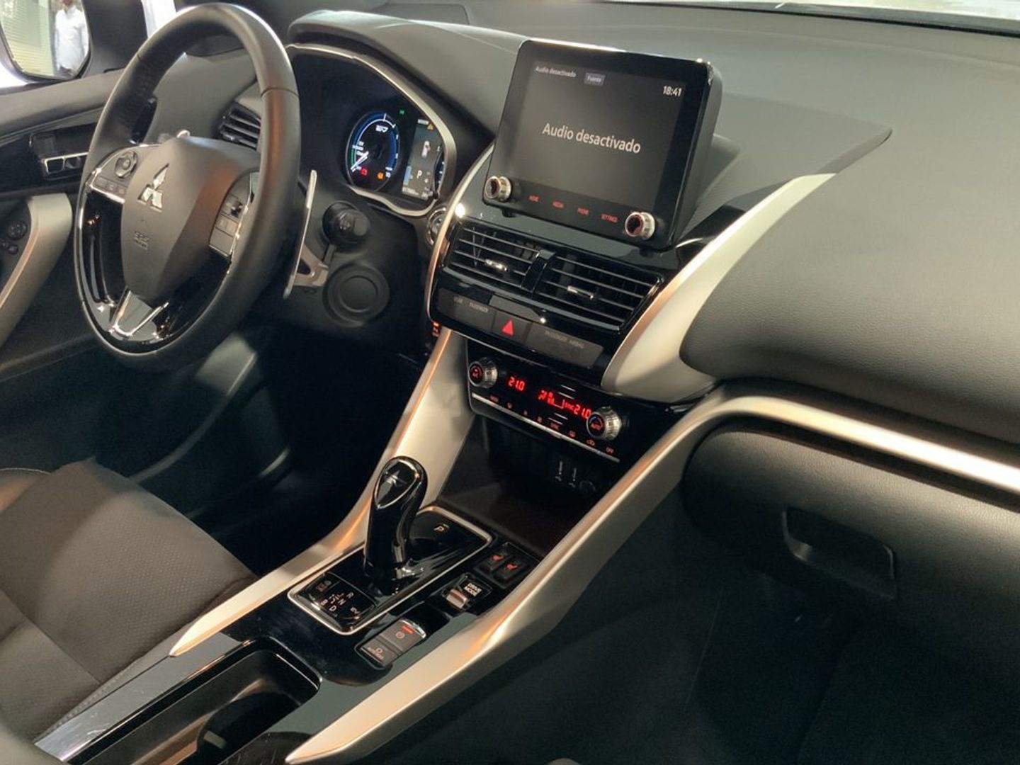 Mitsubishi Eclipse Cross 2.4 PHEV Kaiteki 4WD Auto 138 kW (188 CV)
