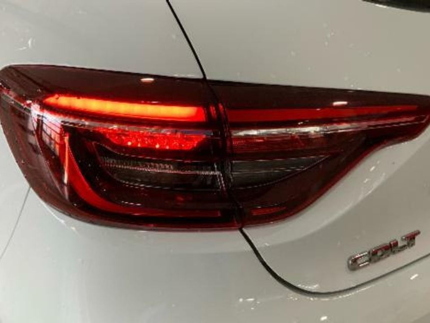 Mitsubishi Colt 100T GLP Motion 74 kW (100 CV)