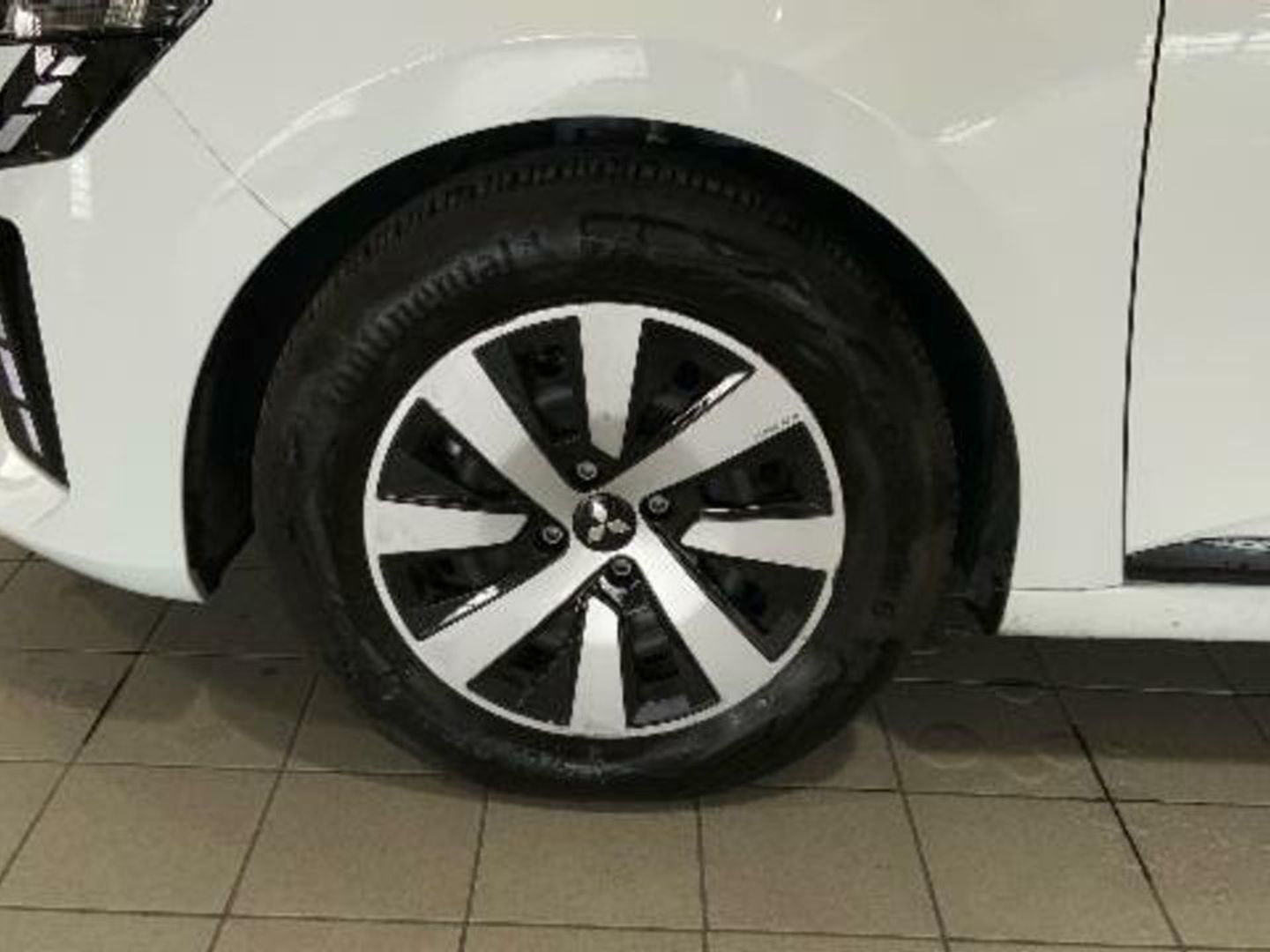 Mitsubishi Colt 100T GLP Motion 74 kW (100 CV)