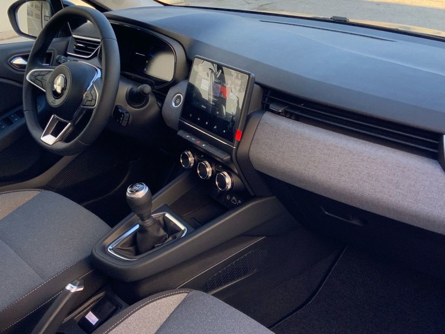 Mitsubishi Colt 100T GLP Motion 74 kW (100 CV)