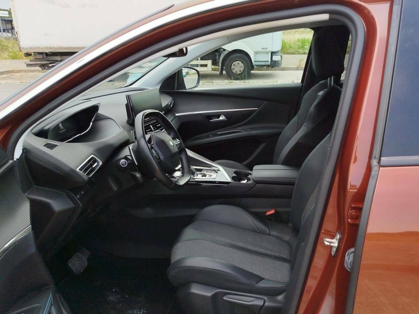 Peugeot 5008 BlueHDi 130 S&S Allure EAT8 96 kW (130 CV)