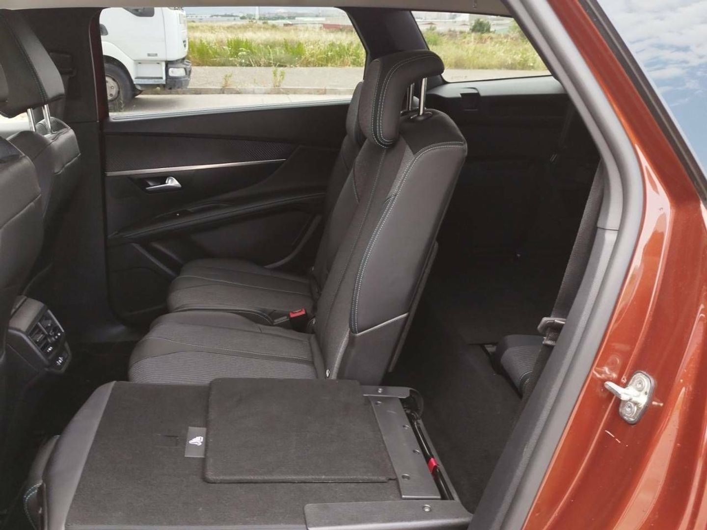 Peugeot 5008 BlueHDi 130 S&S Allure EAT8 96 kW (130 CV)
