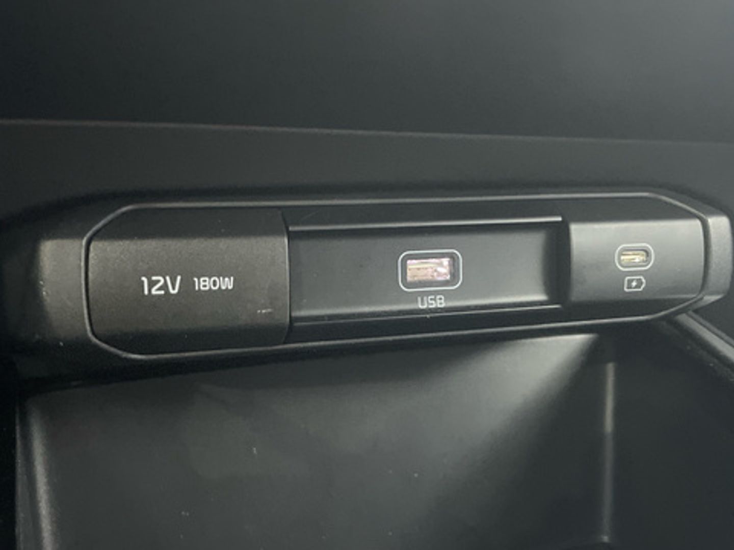 Kia Niro 1.6 GDi HEV Concept 104 kW (141 CV)