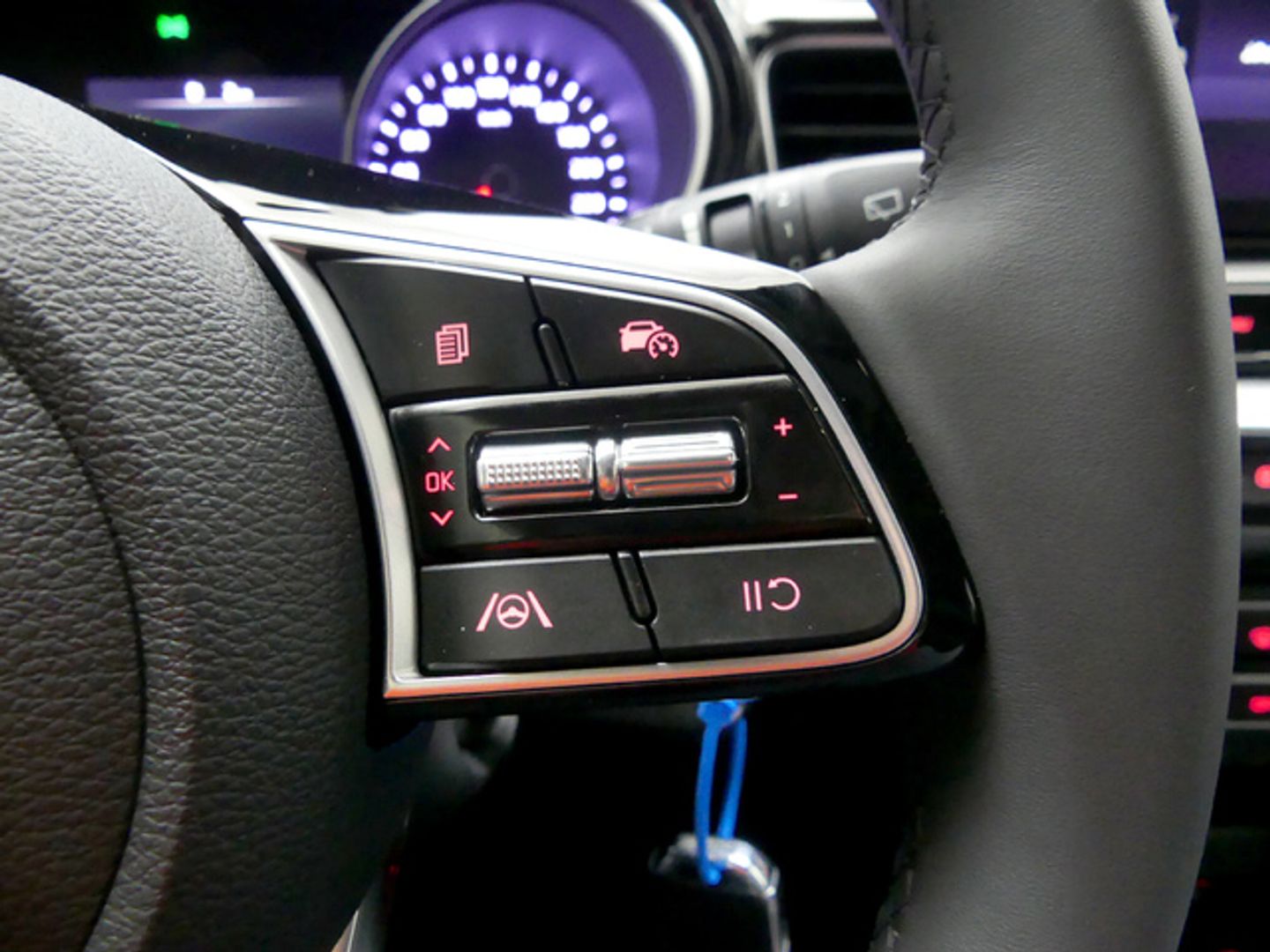 Kia Ceed 1.6 MHEV iMT Tech 100 kW (136 CV)