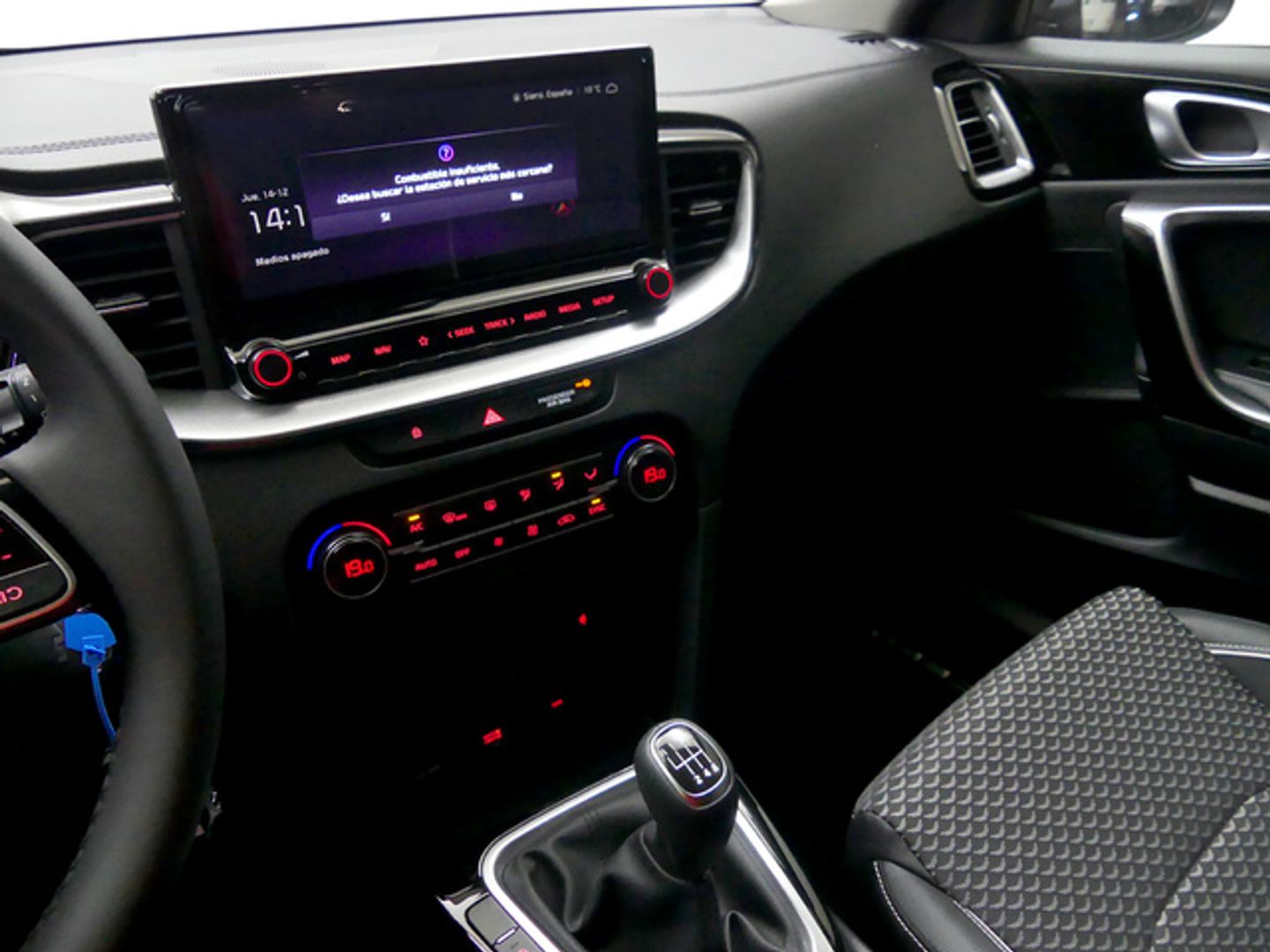Kia Ceed 1.6 MHEV iMT Tech 100 kW (136 CV)