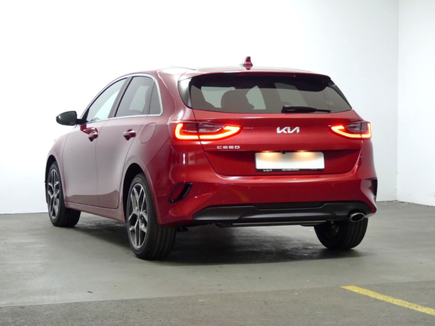 Kia Ceed 1.6 MHEV iMT Tech 100 kW (136 CV)