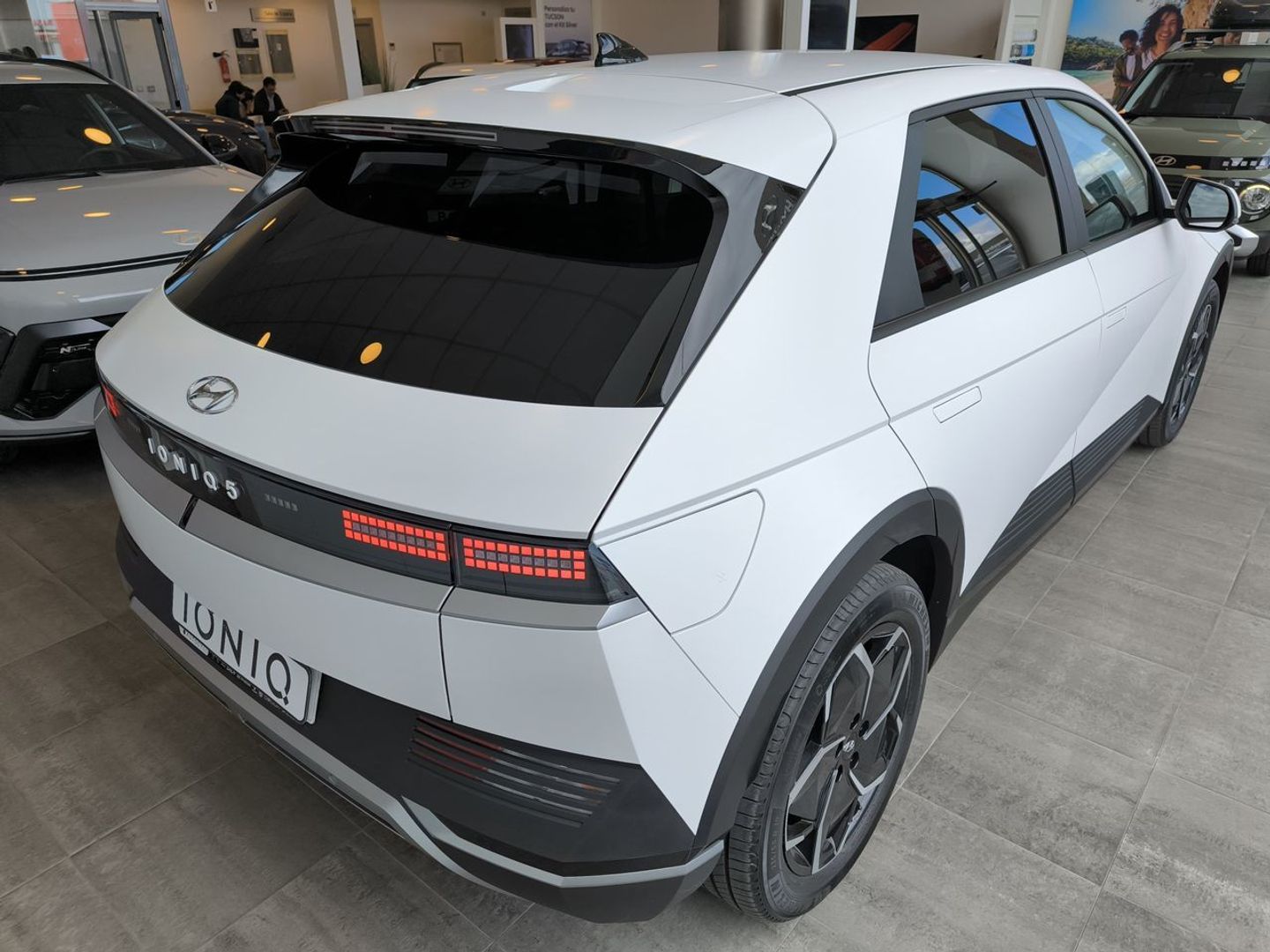 Hyundai Ioniq 5 77KWH Light RWD 168 kW (229 CV)