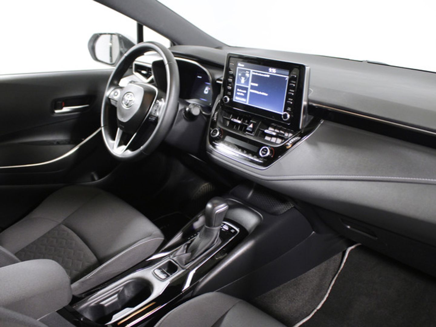 Toyota Corolla 1.8 125 Híbrido Active Tech E-CVT 90 kW (122 CV)