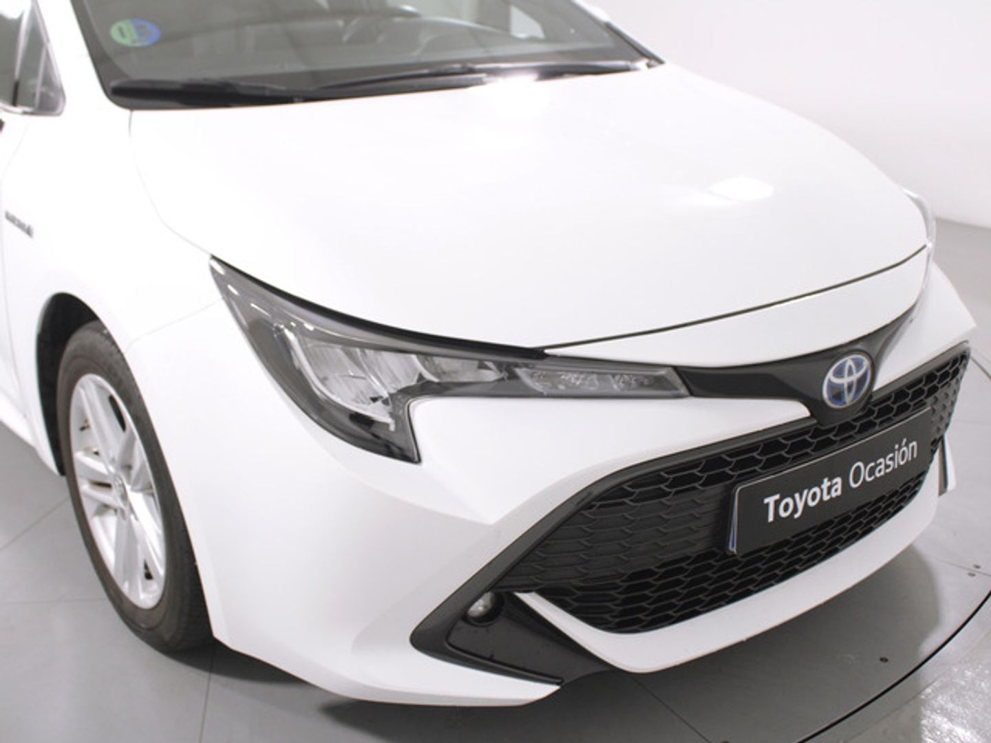 Toyota Corolla 1.8 125 Híbrido Active Tech E-CVT 90 kW (122 CV)
