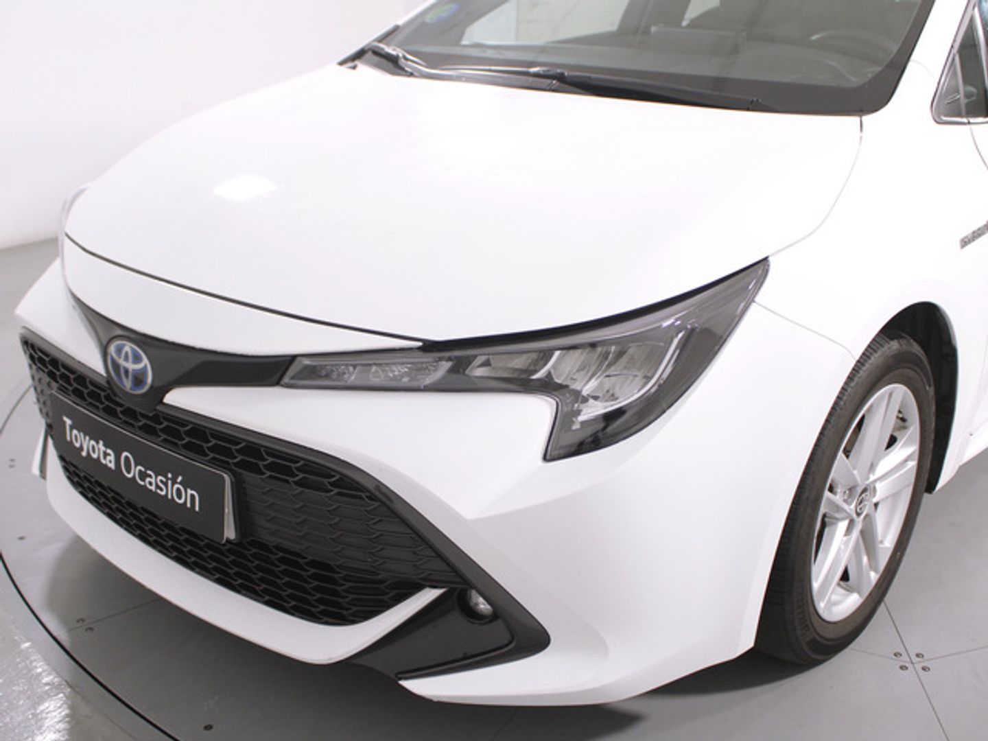 Toyota Corolla 1.8 125 Híbrido Active Tech E-CVT 90 kW (122 CV)