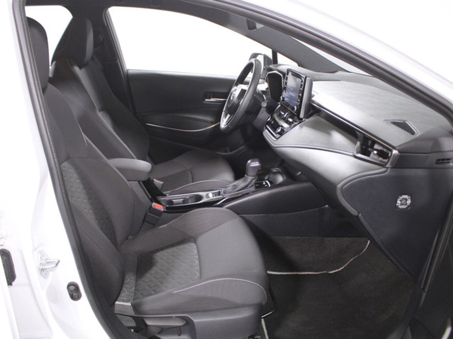 Toyota Corolla 1.8 125 Híbrido Active Tech E-CVT 90 kW (122 CV)