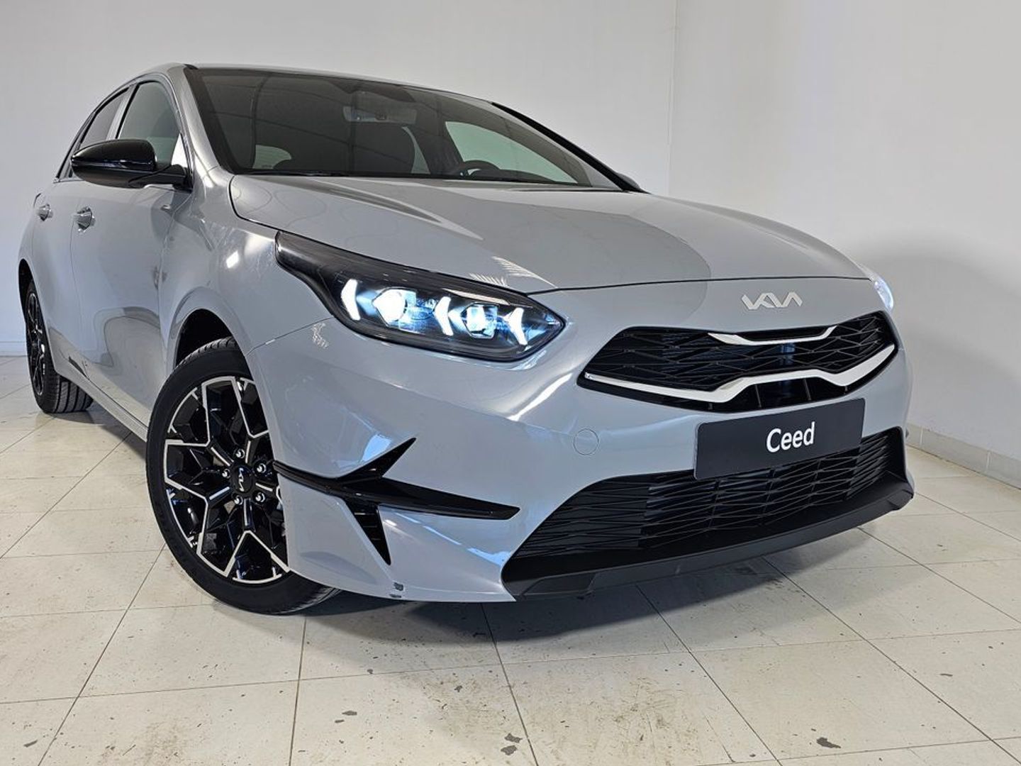 Kia Ceed 1.0 T-GDi Style Edition 74 kW (100 CV) Gris Sedan