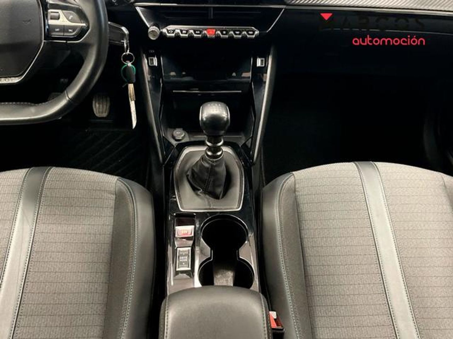 Peugeot 208 PureTech 100 Allure 75 kW (100 CV)