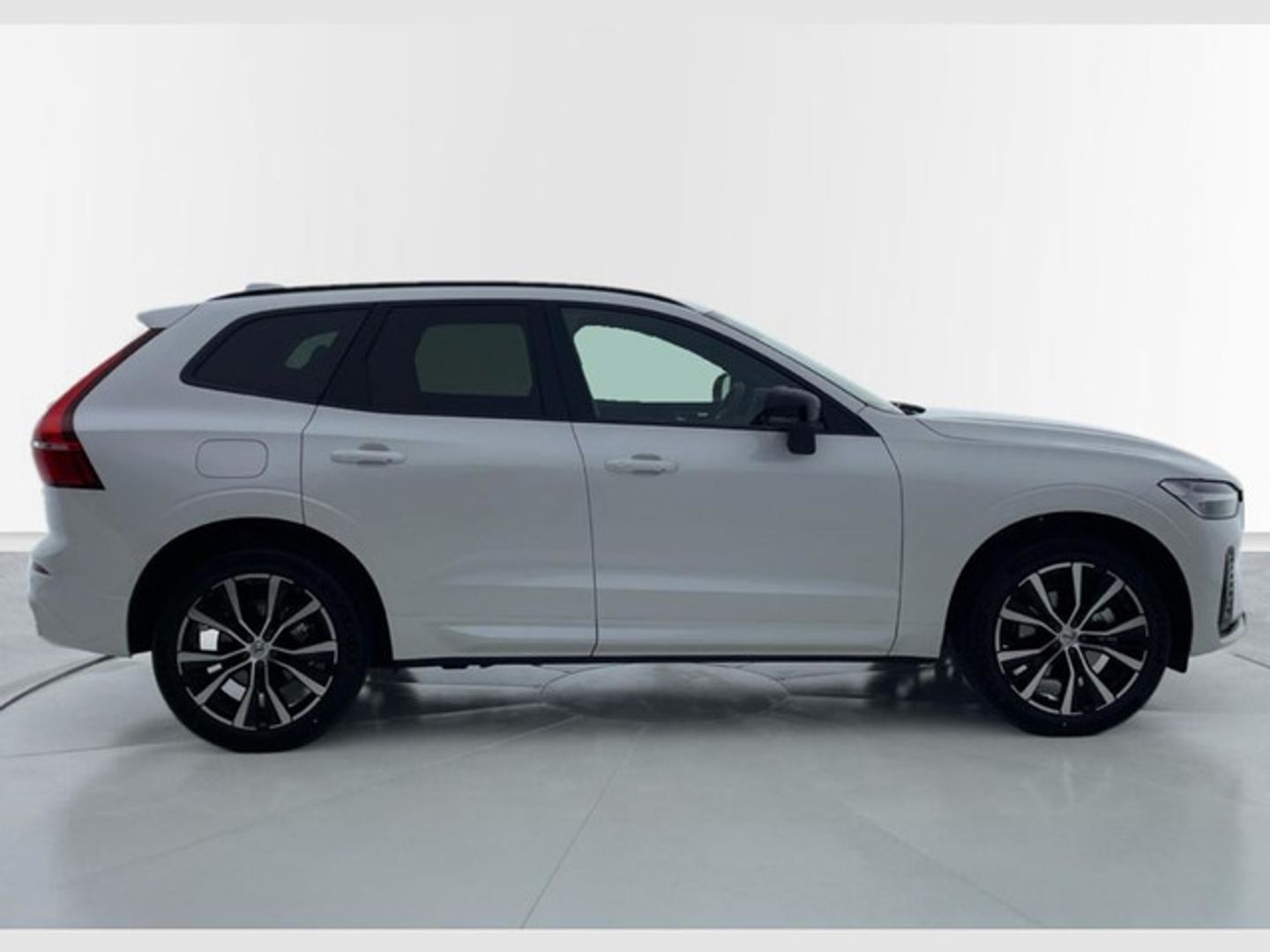 Volvo XC60 B5 G Plus Dark AWD Auto 184 kW (250 CV)