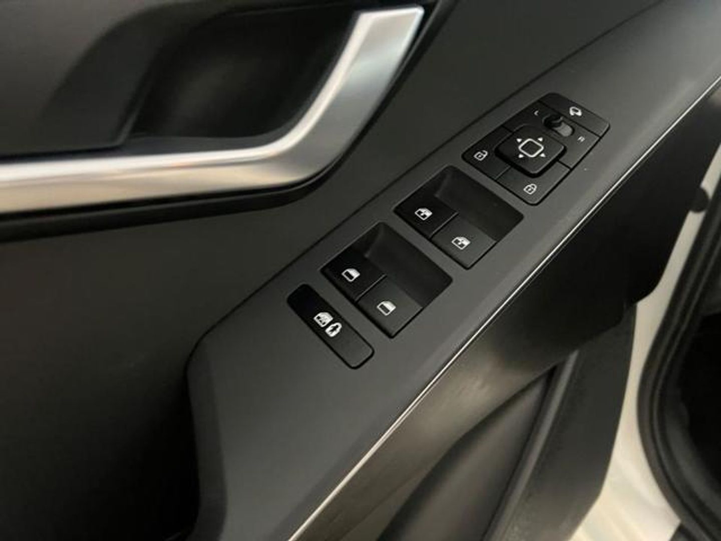 Kia Niro 1.6 GDi HEV Híbrido Drive 104 kW (141 CV)
