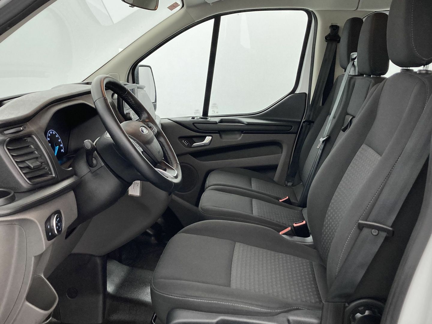 Ford Transit Custom Furgon 2.0 TDCI 320 L1 Trend Auto 96 kW (130 CV)