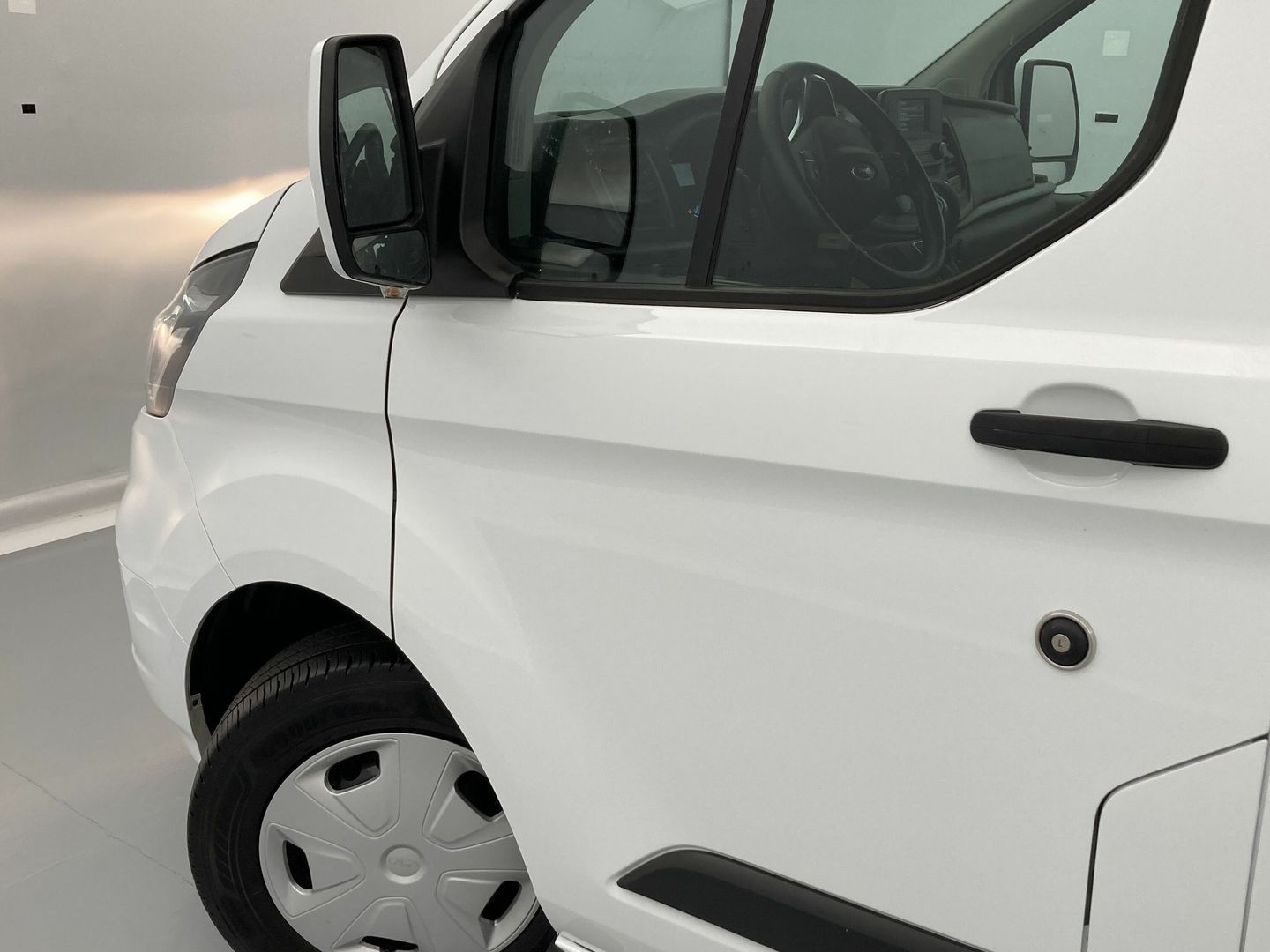 Ford Transit Custom Furgon 2.0 TDCI 320 L1 Trend Auto 96 kW (130 CV)