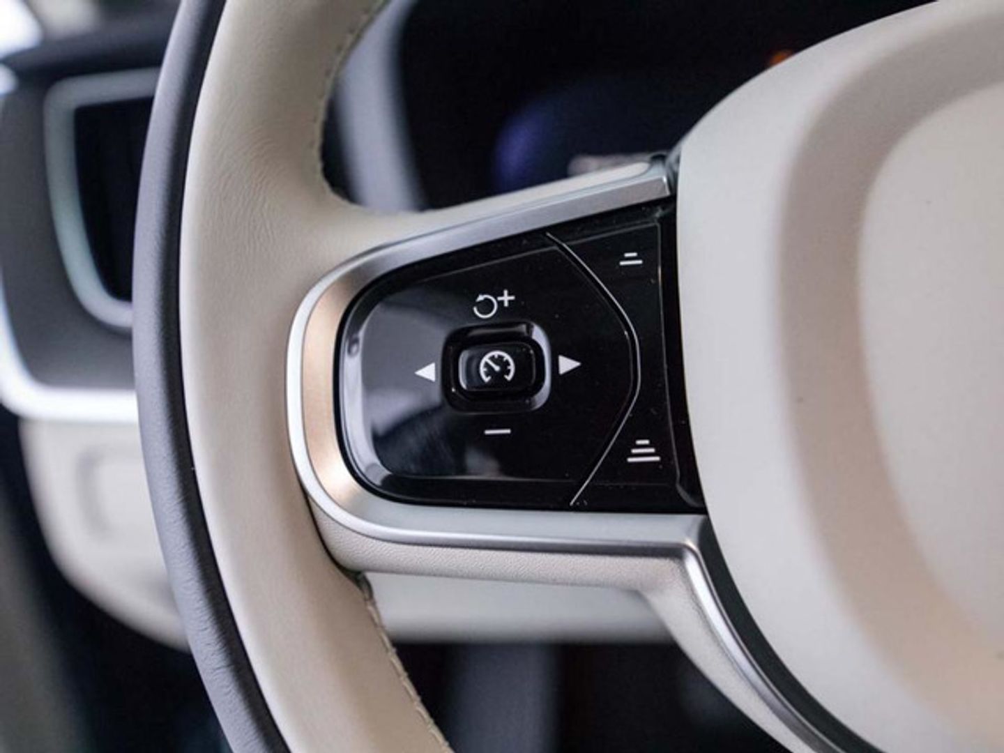 Volvo XC60 T6 Recharge Plus Bright AWD Auto 257 kW (350 CV)