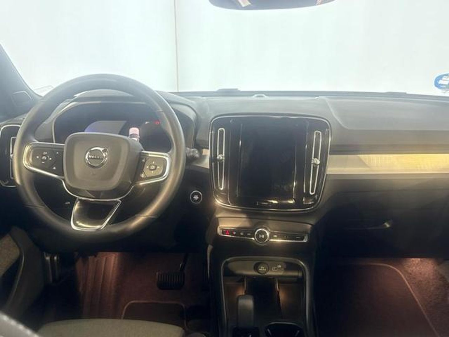 Volvo XC40 B3 G Core Auto 120 kW (163 CV)