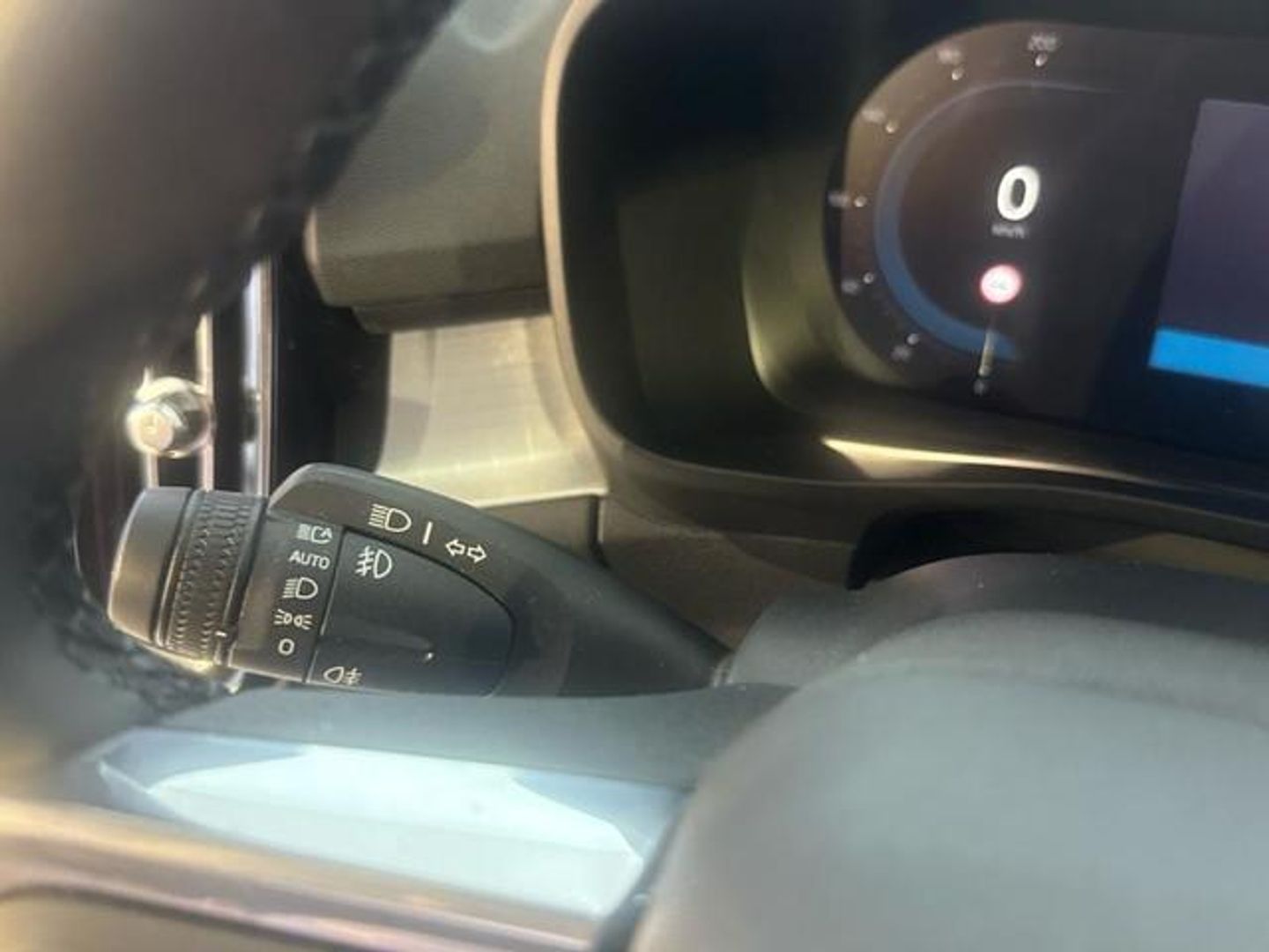 Volvo XC40 B3 G Core Auto 120 kW (163 CV)