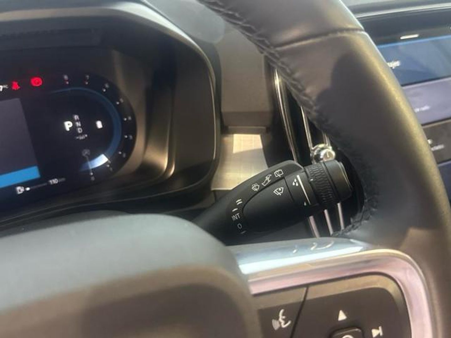 Volvo XC40 B3 G Core Auto 120 kW (163 CV)