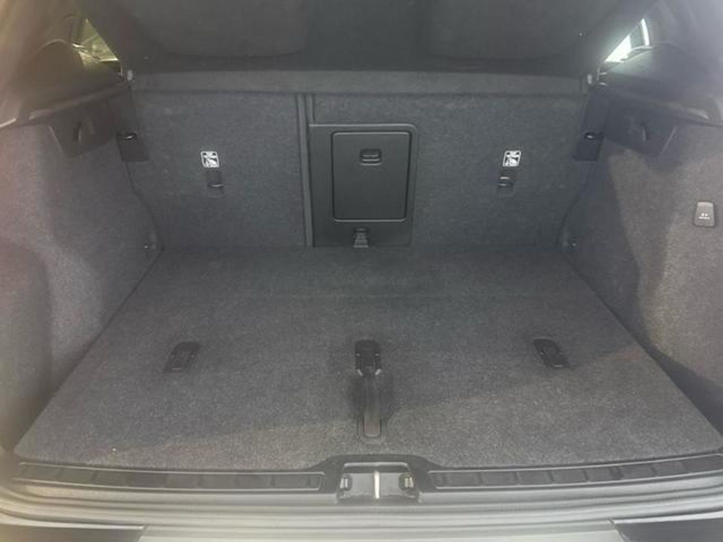 Volvo XC40 B3 G Core Auto 120 kW (163 CV)