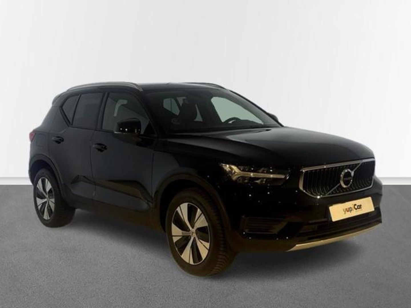 Volvo XC40 B3 G Momentum Pro Auto 120 kW (163 CV) Negro All Terrain / Pick-up