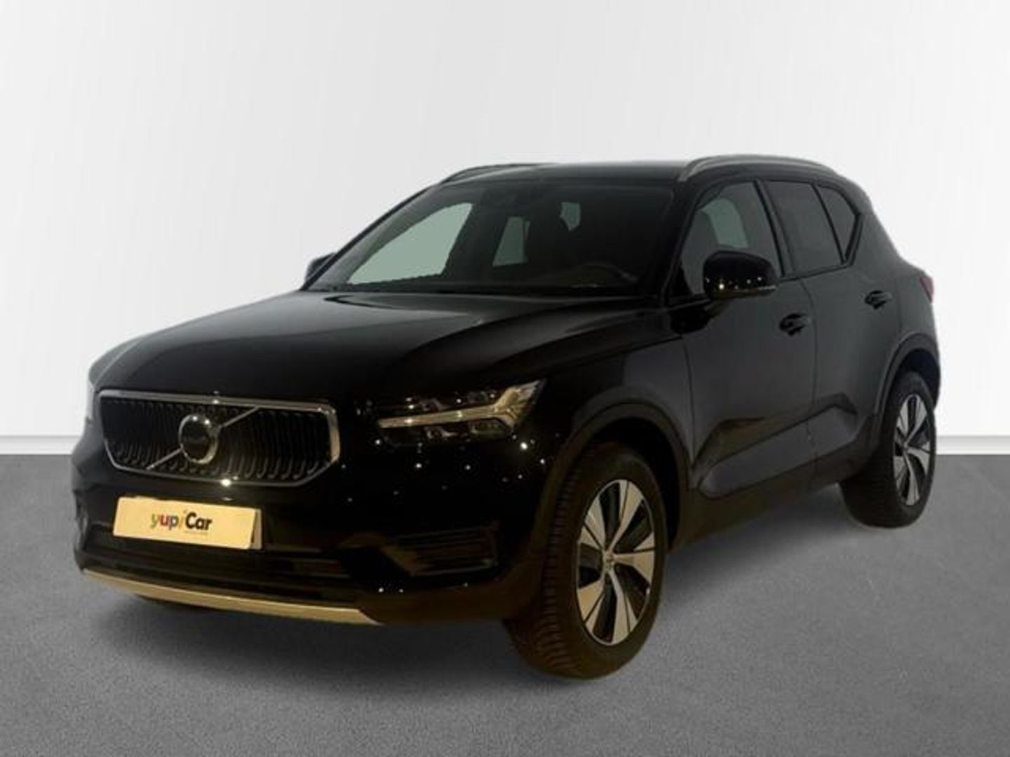 Volvo XC40 B3 G Momentum Pro Auto 120 kW (163 CV)