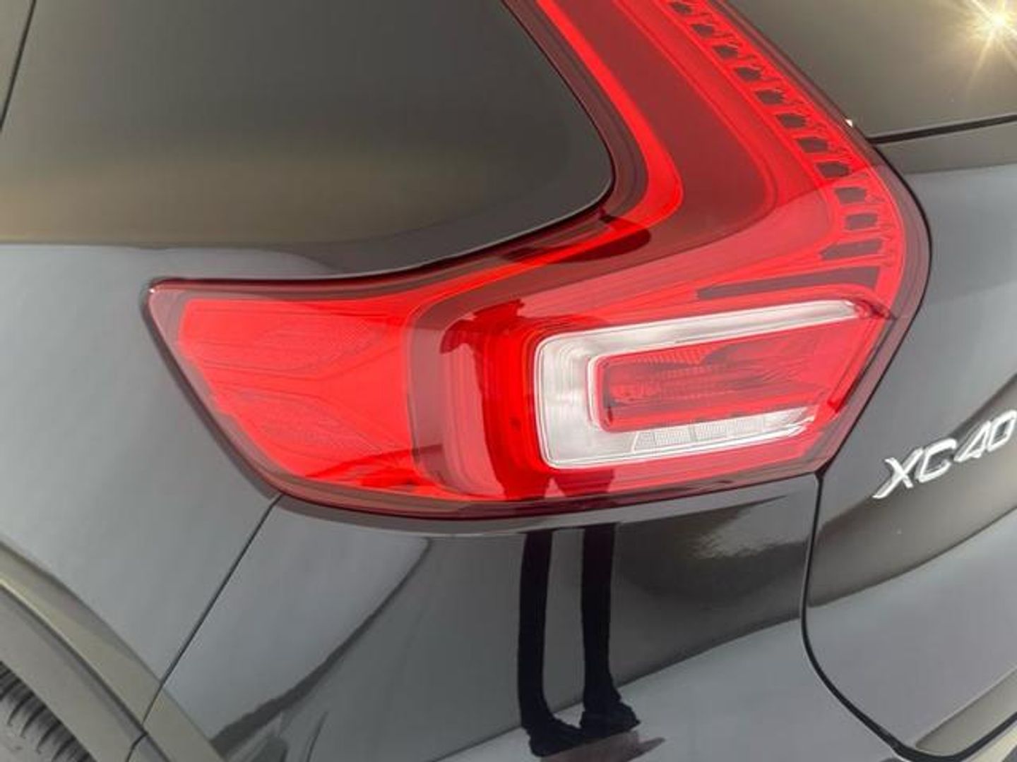 Volvo XC40 B3 G Momentum Pro Auto 120 kW (163 CV)