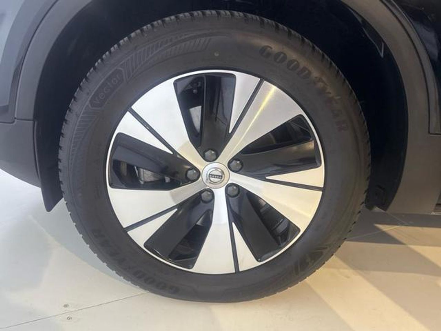 Volvo XC40 B3 G Momentum Pro Auto 120 kW (163 CV)