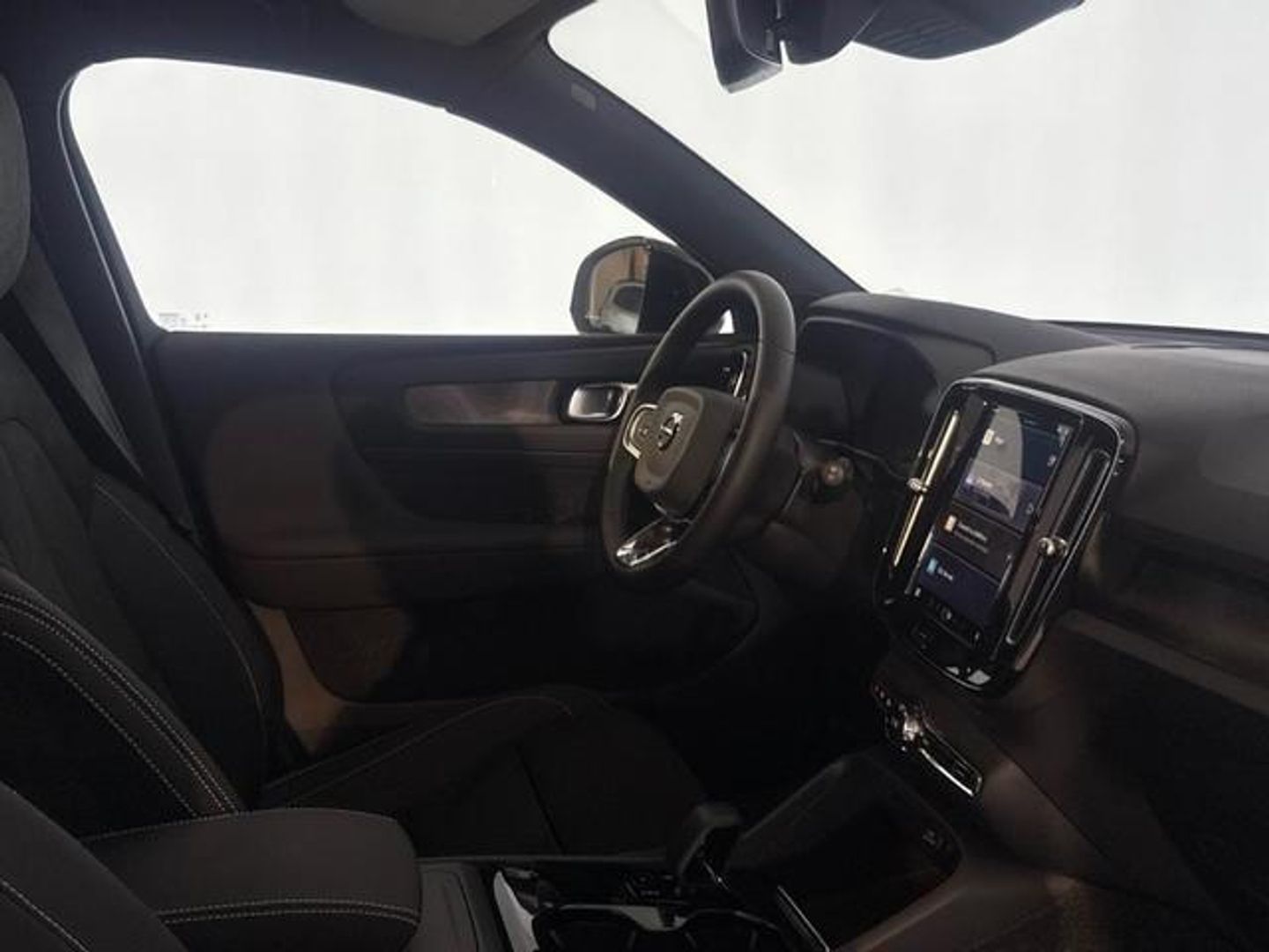Volvo XC40 Recharge Plus Auto 170 kW (231 CV)