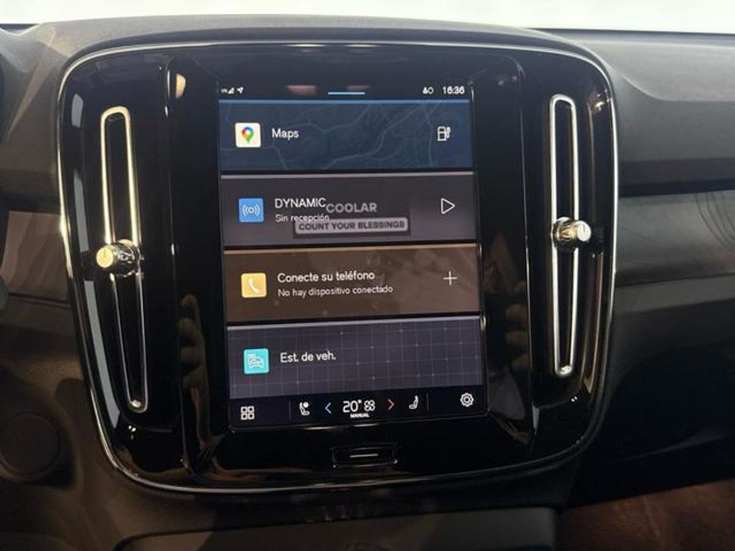 Volvo XC40 Recharge Plus Auto 170 kW (231 CV)