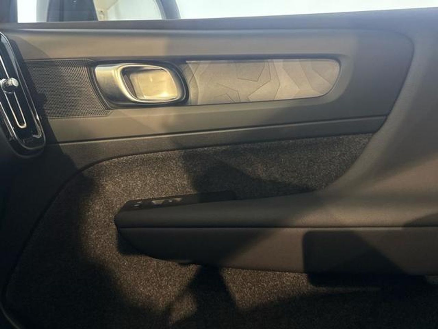 Volvo XC40 Recharge Plus Auto 170 kW (231 CV)