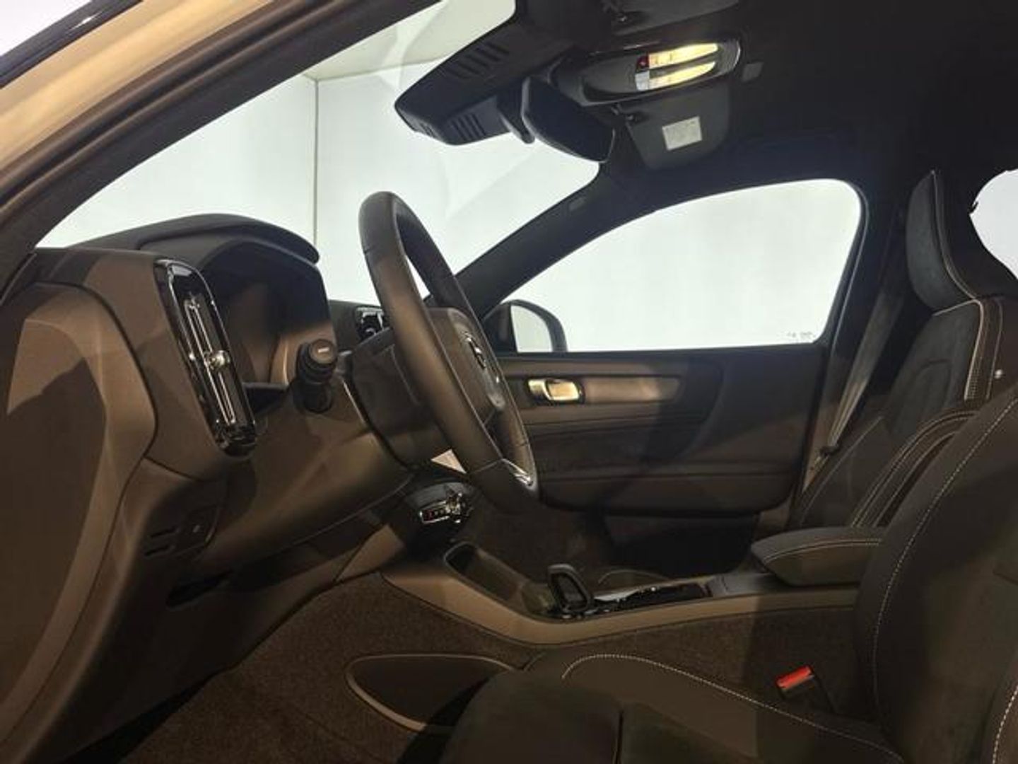 Volvo XC40 Recharge Plus Auto 170 kW (231 CV)
