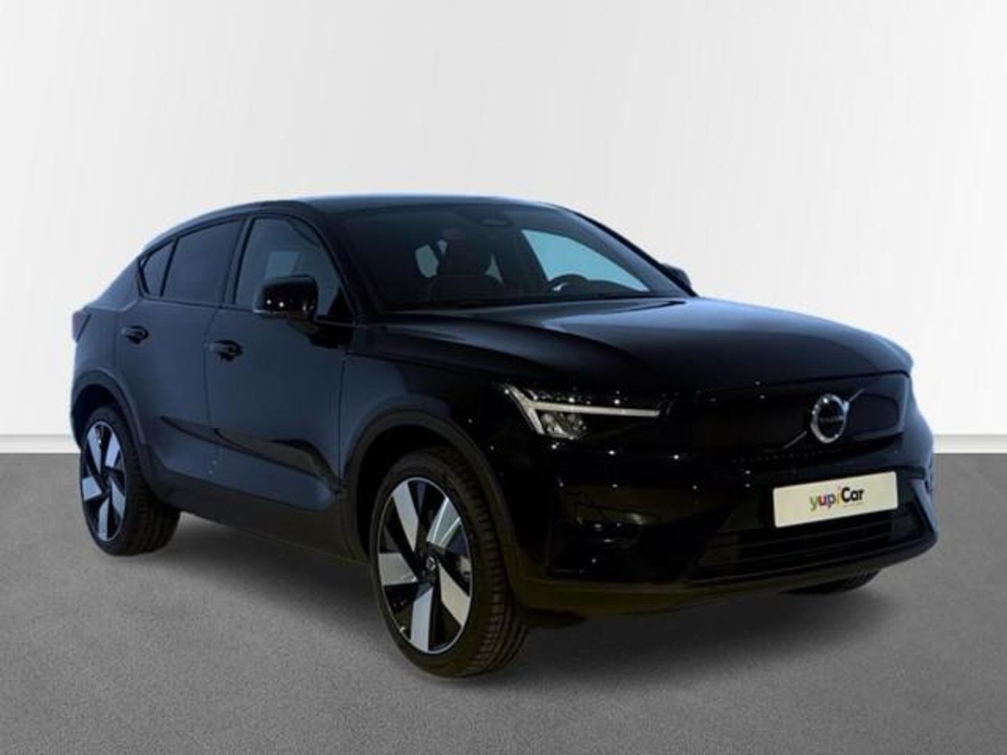 Volvo C40 Eléctrico Recharge Extended Plus Auto 185 kW (252 CV) Negro All Terrain / Pick-up