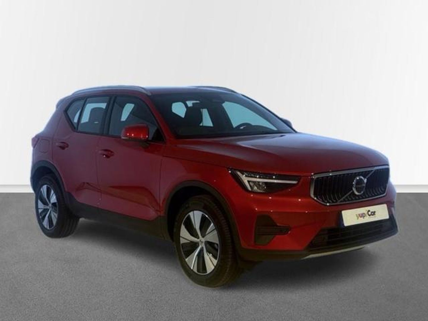 Volvo XC40 B3 G Core Auto 120 kW (163 CV) Rojo All Terrain / Pick-up