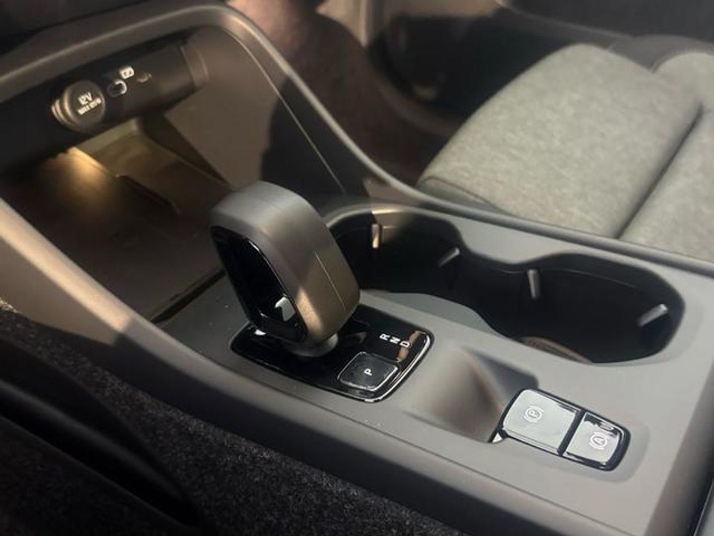 Volvo XC40 B3 G Core Auto 120 kW (163 CV)
