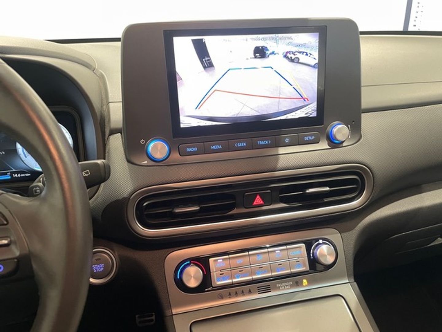 Hyundai Kona EV Maxx 100 kW (136 CV)