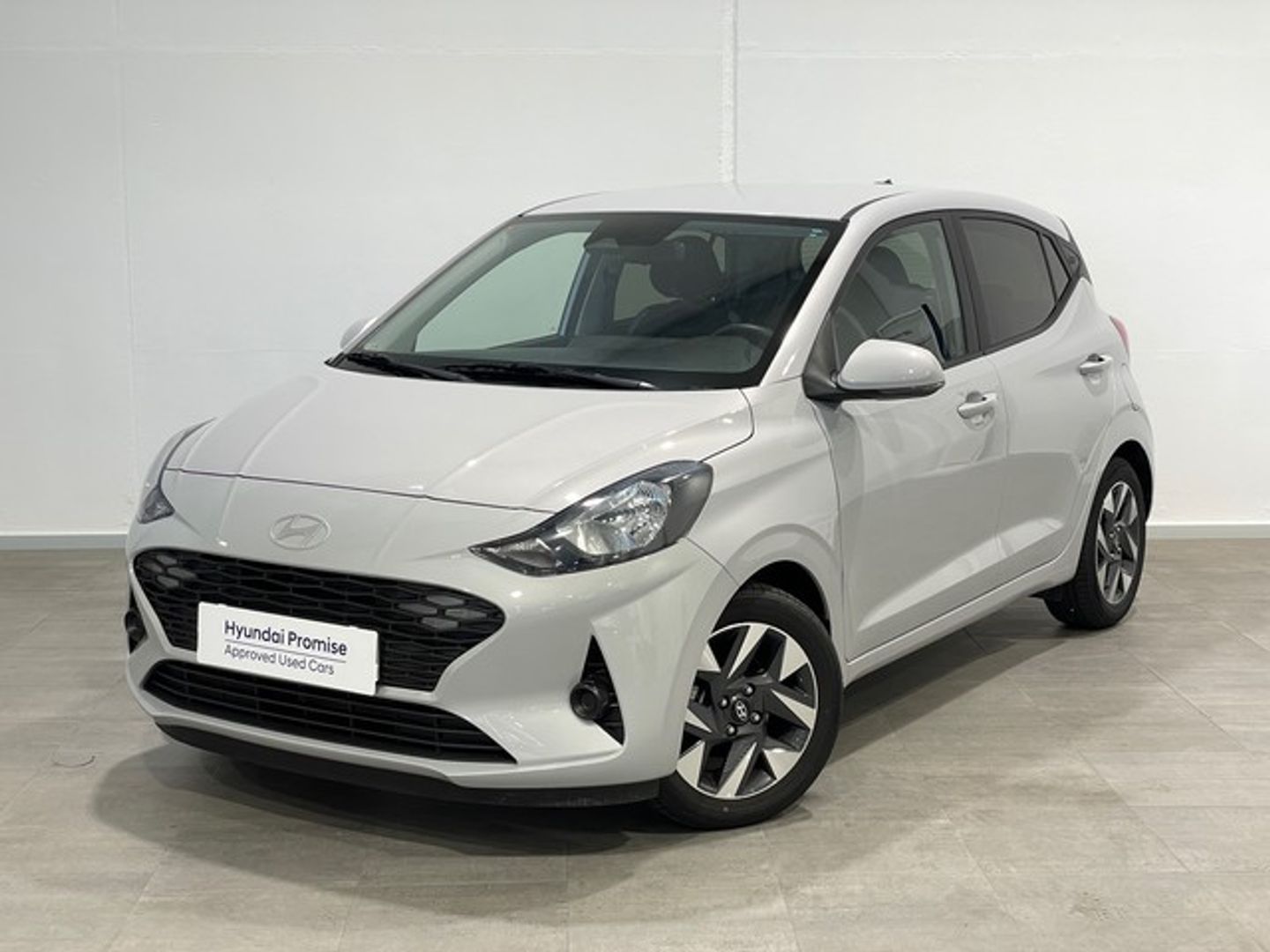 Hyundai i10 1.0 Klass 47 kW (63 CV) Gris Utilitarian