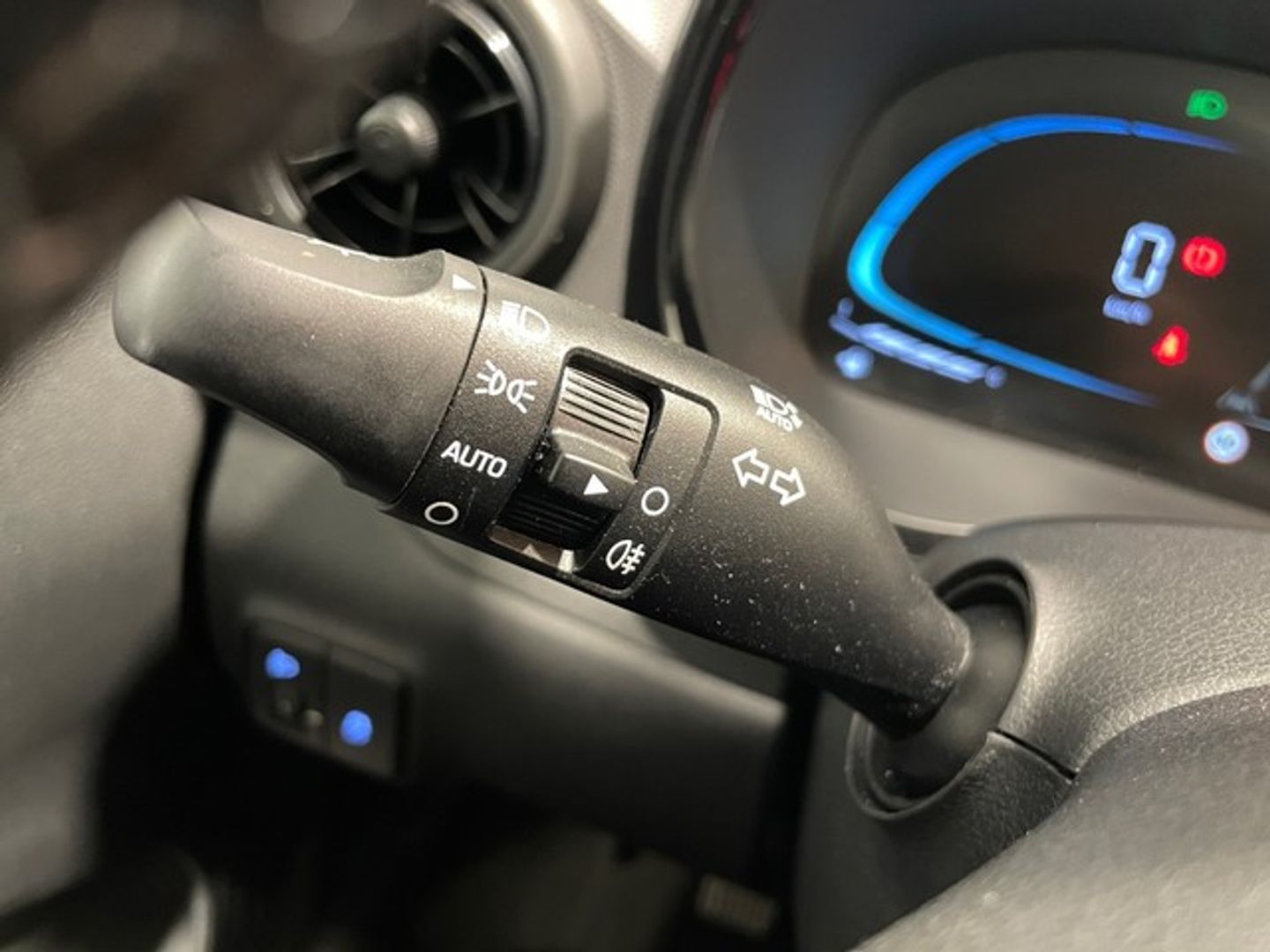 Hyundai i10 1.0 Klass 47 kW (63 CV) Gris Utilitarian