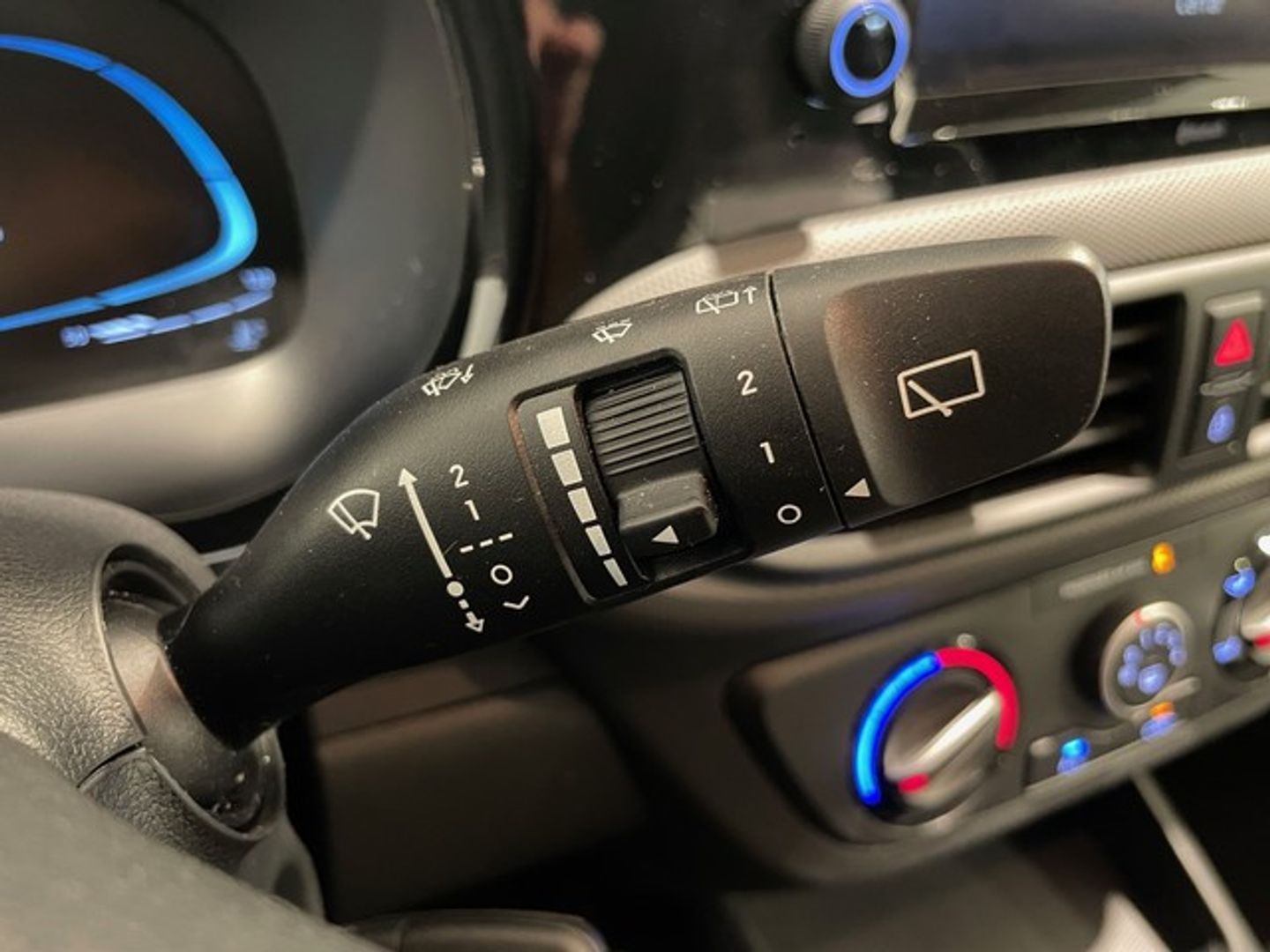 Hyundai i10 1.0 Klass 47 kW (63 CV) Gris Utilitarian