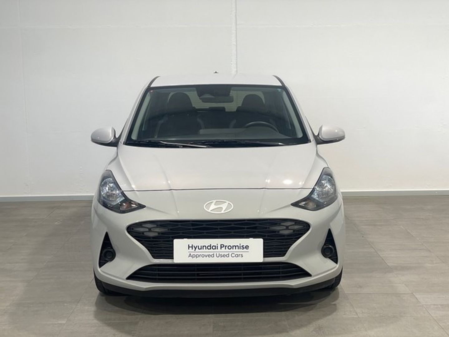 Hyundai i10 1.0 Klass 47 kW (63 CV) Gris Utilitarian