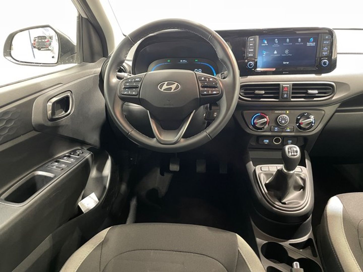 Hyundai i10 1.0 Klass 47 kW (63 CV) Gris Utilitarian
