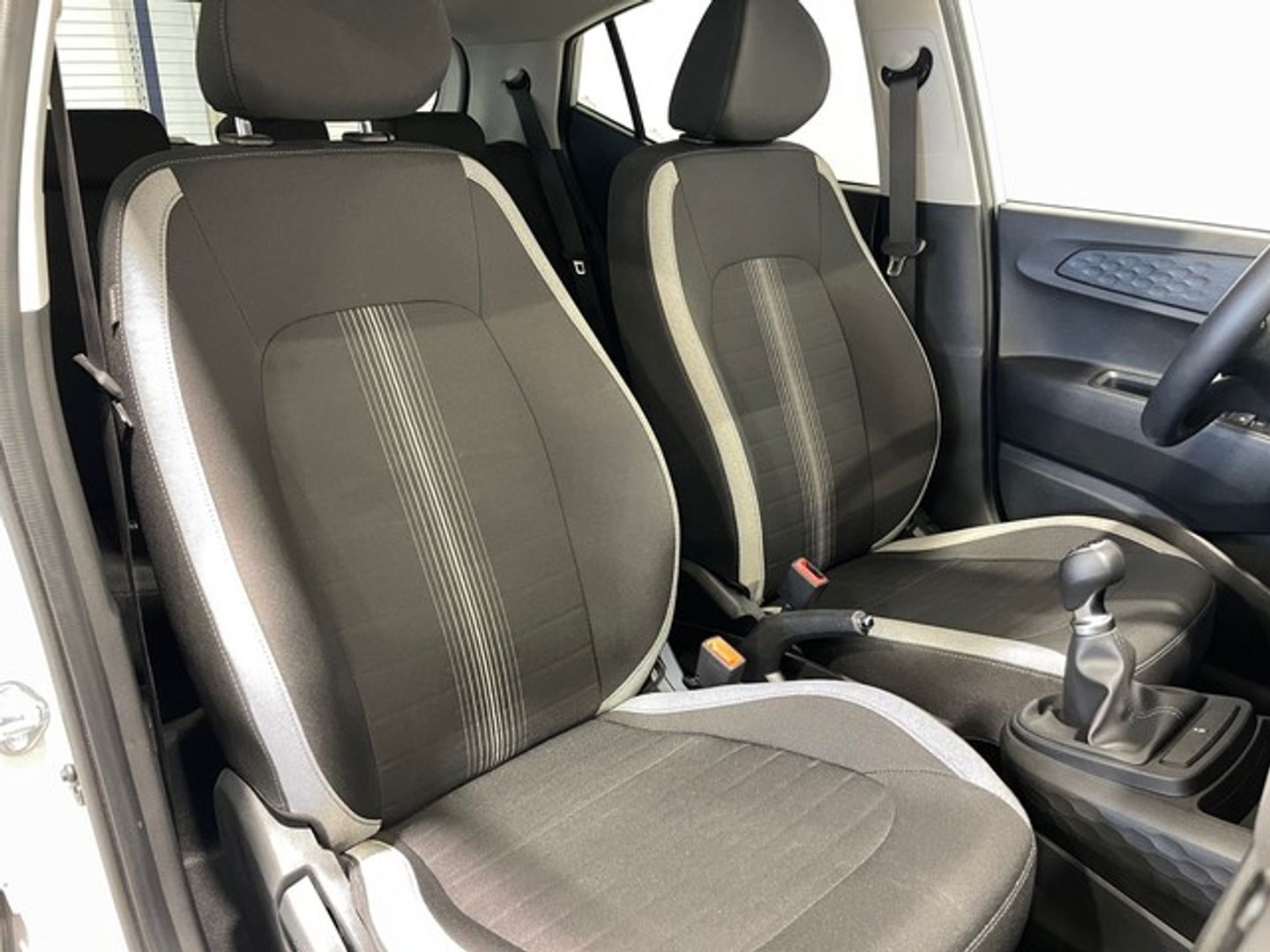 Hyundai i10 1.0 Klass 47 kW (63 CV) Gris Utilitarian