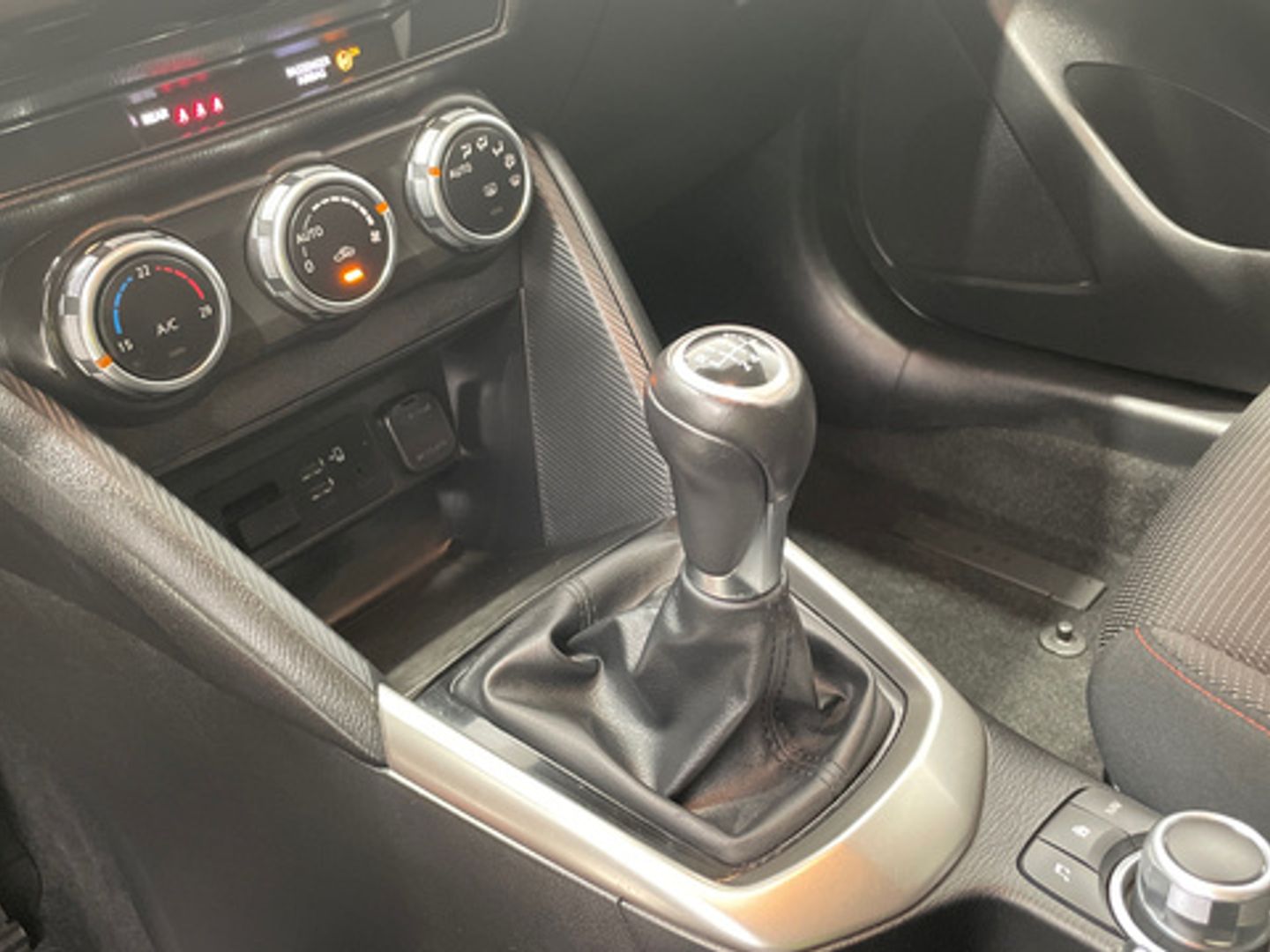 Mazda Mazda 2 1.5 G e-SKYACTIV Homura 55 kW (75 CV)