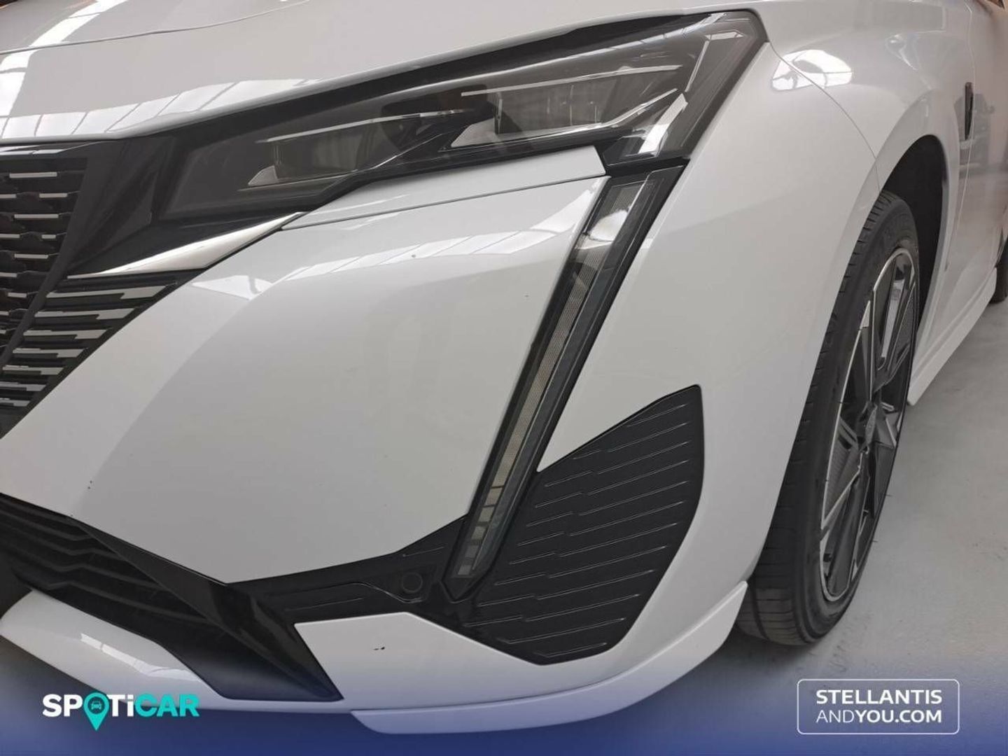 Peugeot e-308 First Edition Eléctrico 115 kW (156 CV)