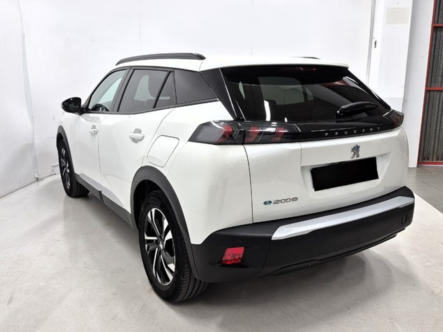 Peugeot e-2008 Eléctrico Allure Pack 100 kW (136 CV)