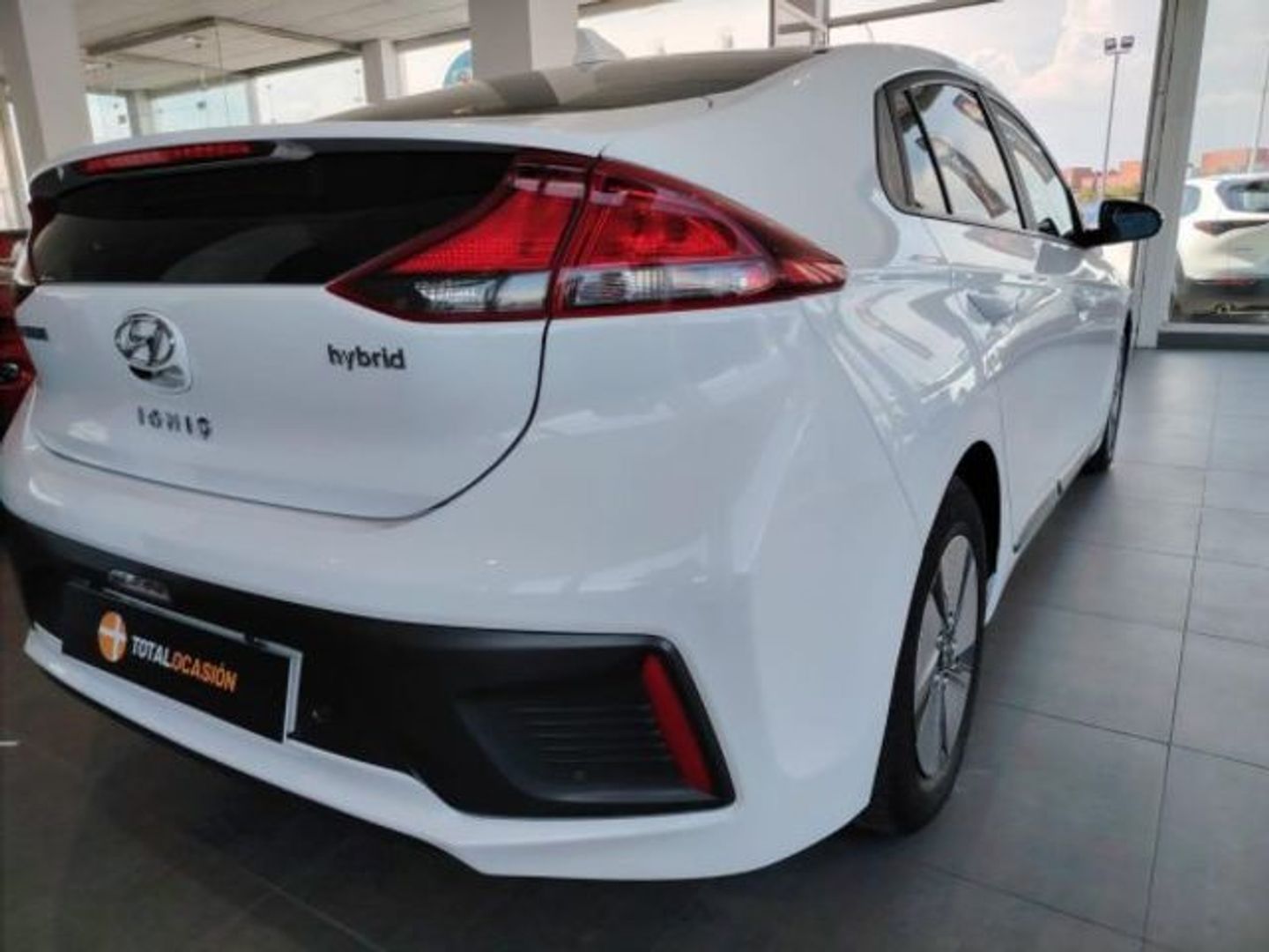 Hyundai Ioniq 1.6 GDI HEV Klass DCT 104 kW (141 CV)