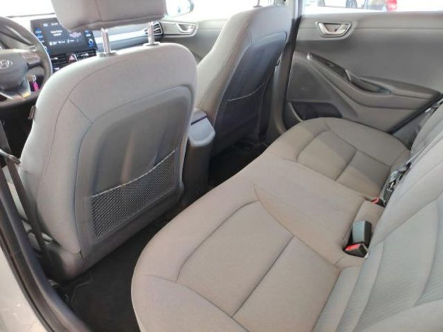 Hyundai Ioniq 1.6 GDI HEV Klass DCT 104 kW (141 CV)