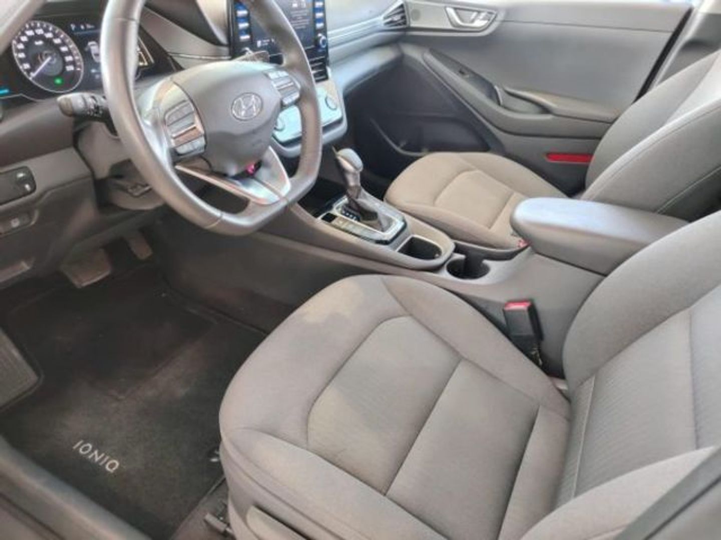 Hyundai Ioniq 1.6 GDI HEV Klass DCT 104 kW (141 CV)